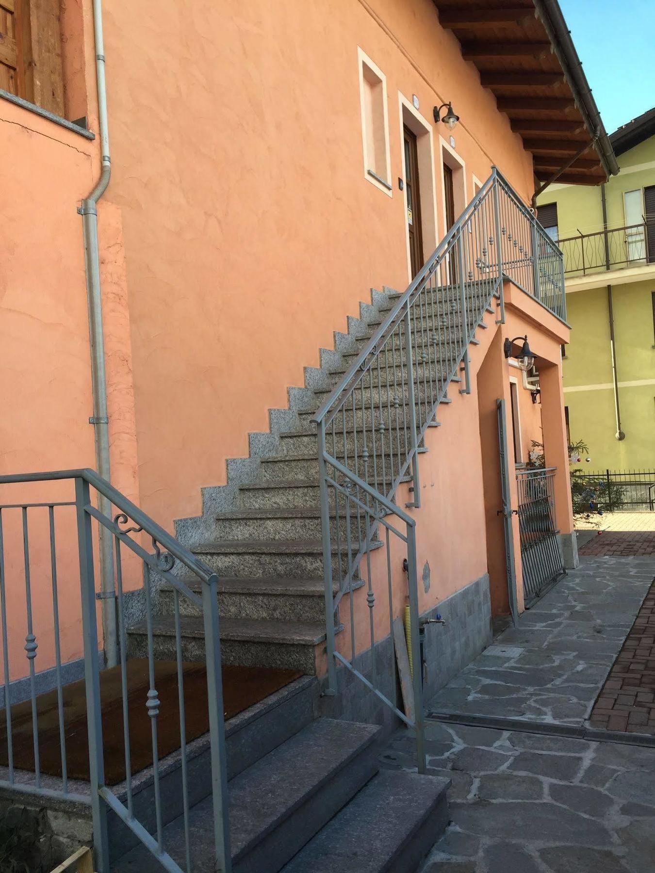 Sottosopra Alps Apartments & Rooms Charvensod Bagian luar foto