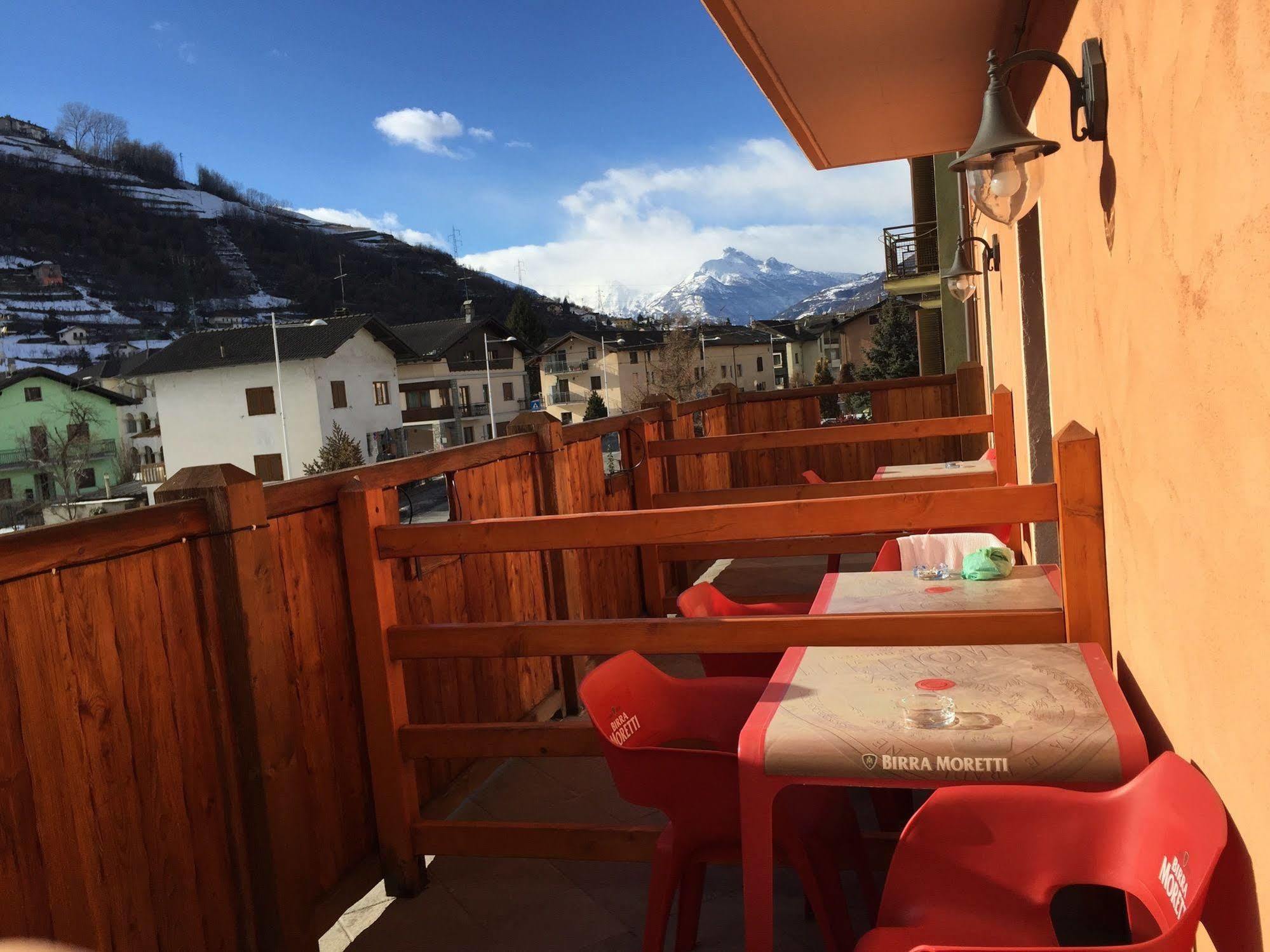 Sottosopra Alps Apartments & Rooms Charvensod Bagian luar foto